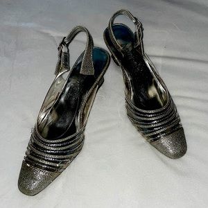 Mother of The Groom runner up shoe.  Tried on but not worn,Cinderella like shoe.